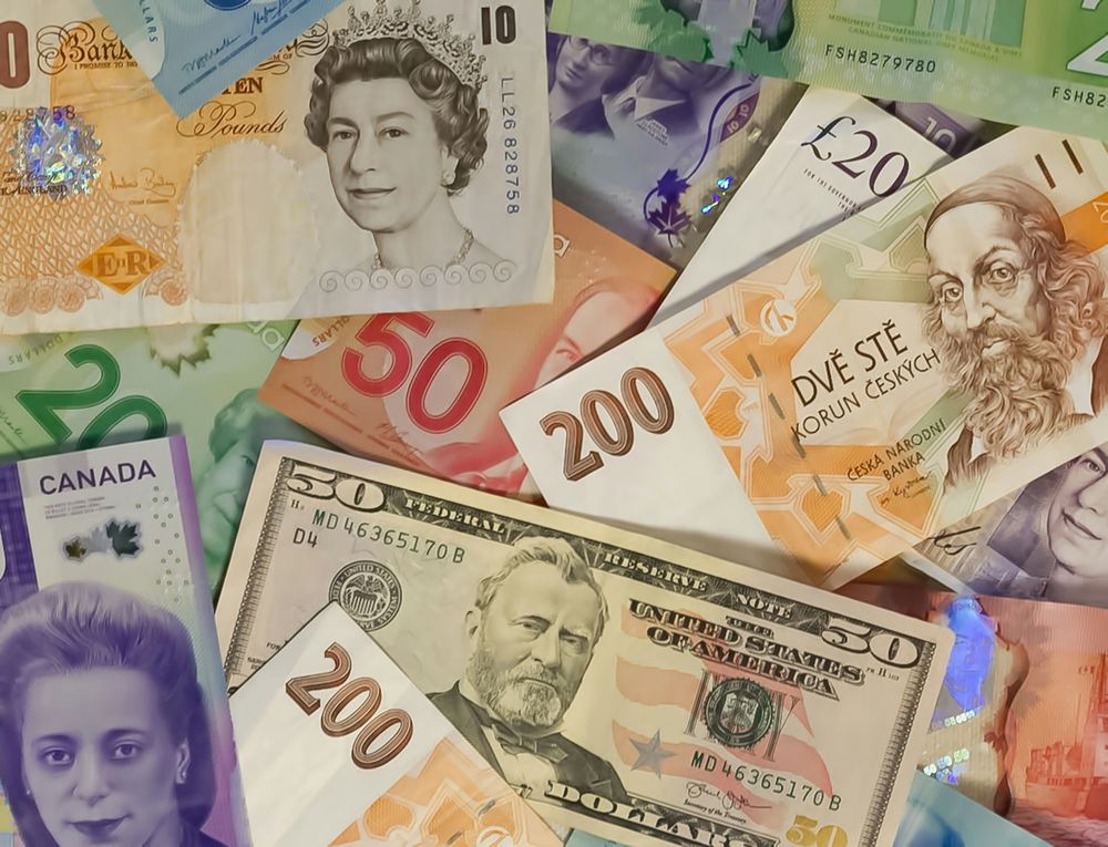 FIAT VS. KRYPTO FÜR GRENZÜBERSCHREITENDE ÜBERWEISUNGEN: WAS SICH WIRKLICH ÄNDERT, SOBALD MAN DIE EU VERLÄSST